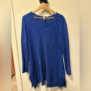 Elegant Blue Long Sleeve Top